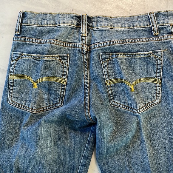 Urban behavior  jeans  denim medium blue Decorative left leg stitching size 3 jr - Picture 7 of 9